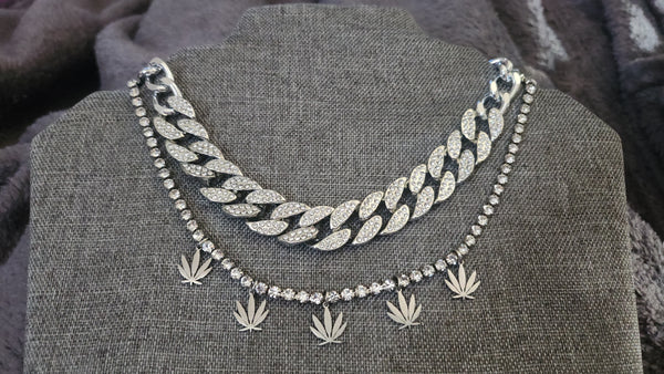 Linked up Silver kush choker