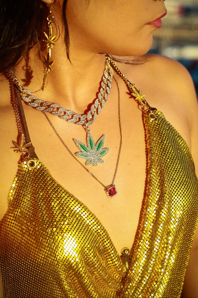 Linked up kush choker w Medallion