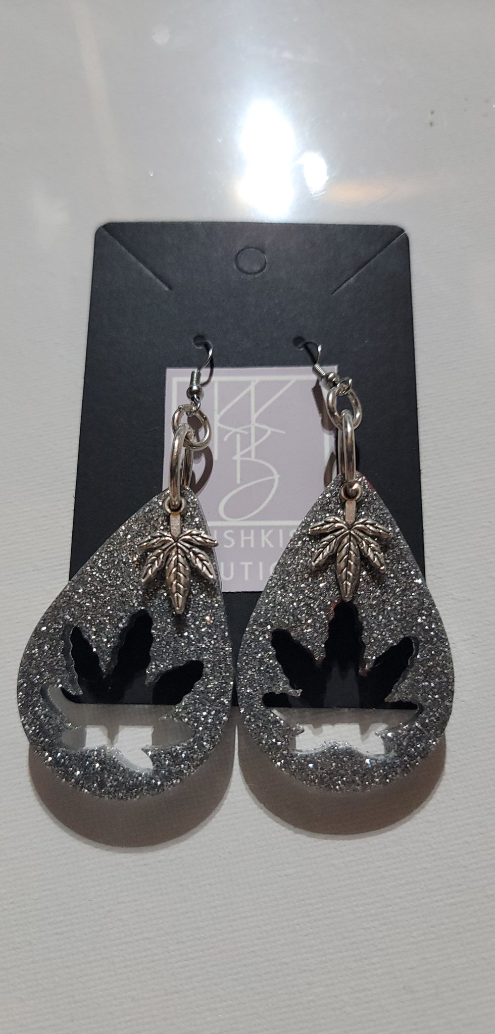 Kush Earrings (med size)