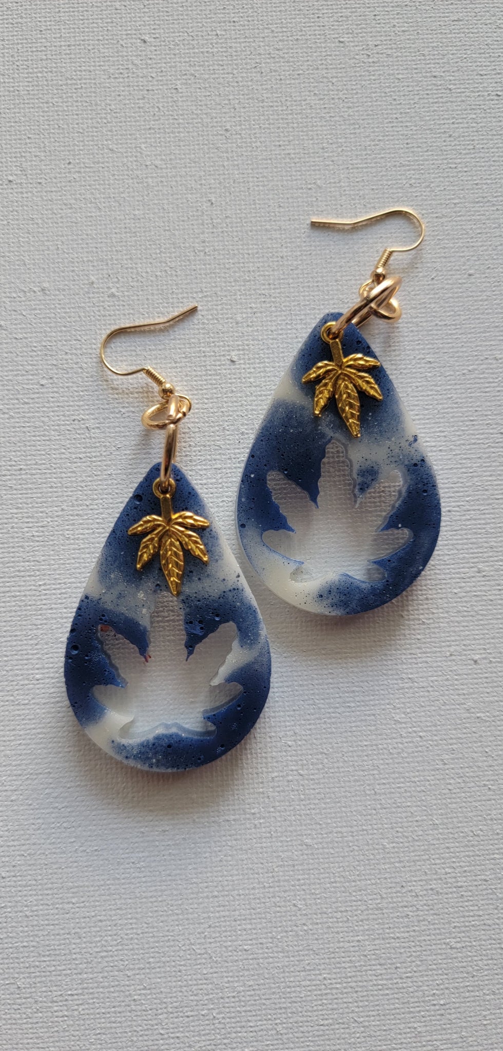 Blue&white kush earrings